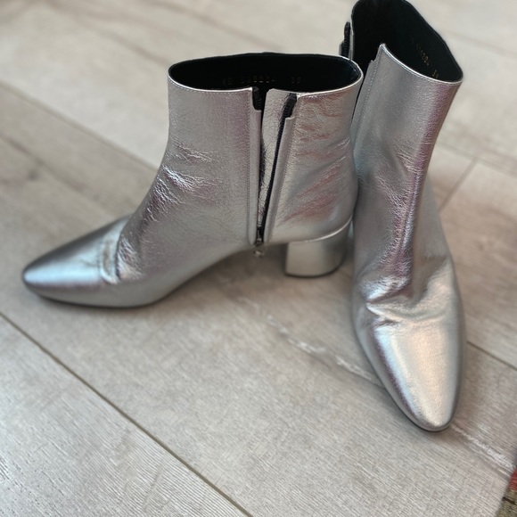 Saint Laurent silver Lou Lou booties size 39 - Picture 3 of 8
